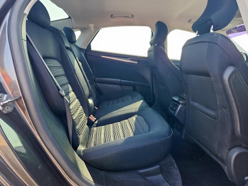 Photo 10 from auction – 2016 FORD FUSION SE with VIN 3FA6P0H78GR240890