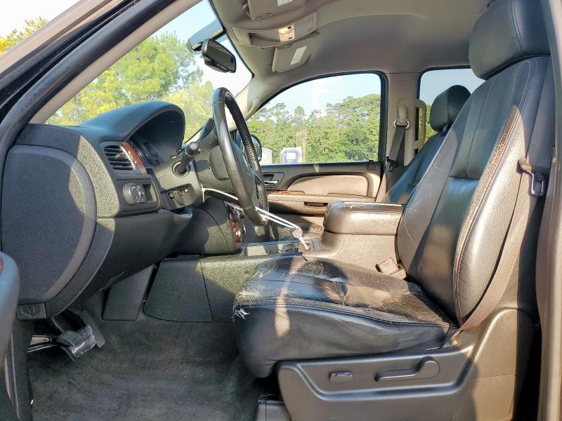 Photo 7 from auction – 2007 CHEVROLET TAHOE with VIN 1GNFC13057R411295