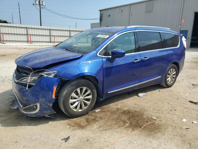 CHRYSLER PACIFICA T 2018 with VIN 2C4RC1BG0JR351013 - Photo from auction