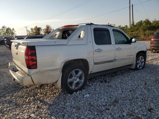 Photo 3 from auction – 2012 CHEVROLET AVALANCHE with VIN 3GNTKGE73CG220679