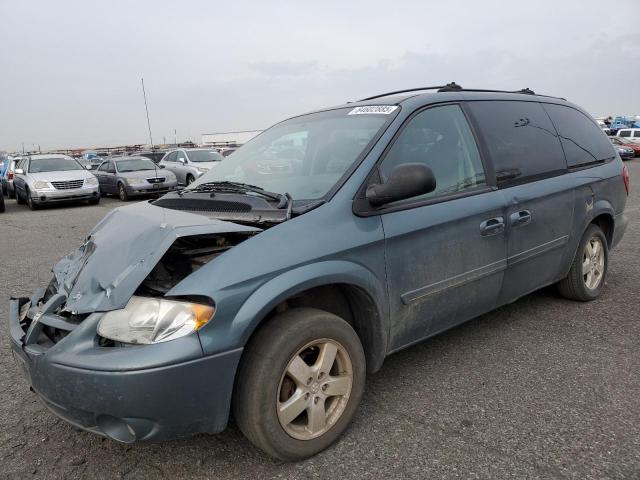 DODGE GRAND CARA 2005 with VIN 2D4GP44L55R301353 - Photo from auction