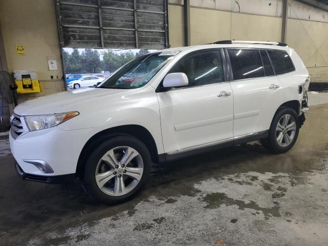 TOYOTA HIGHLANDER 2013 with VIN 5TDDK3EH8DS269796 - Photo from auction
