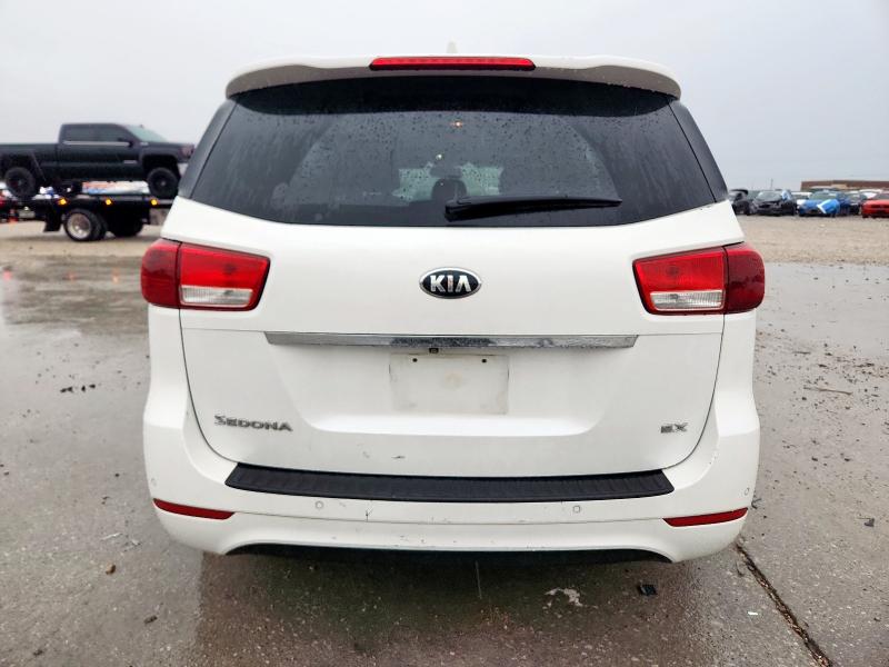 Photo 6 from auction – 2015 KIA SEDONA EX with VIN KNDMC5C10F6051059