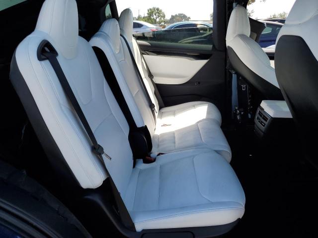 Photo 11 from auction – 2020 TESLA MODEL X with VIN 5YJXCAE29LF242961