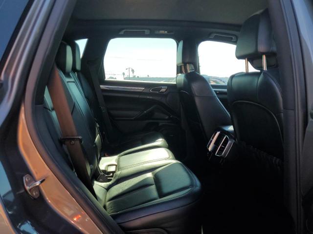 Photo 11 from auction – 2012 PORS CAYENNE S HYBRID with VIN WP1AE2A29CLA90588
