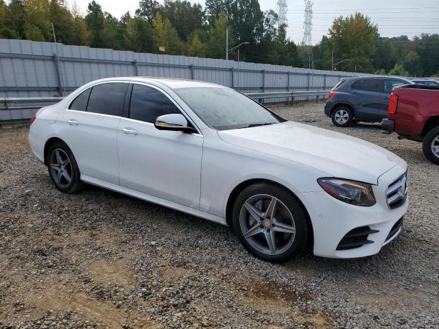 Photo 4 from auction – 2017 MERCEDES-BENZ E 300 with VIN WDDZF4JB7HA012106
