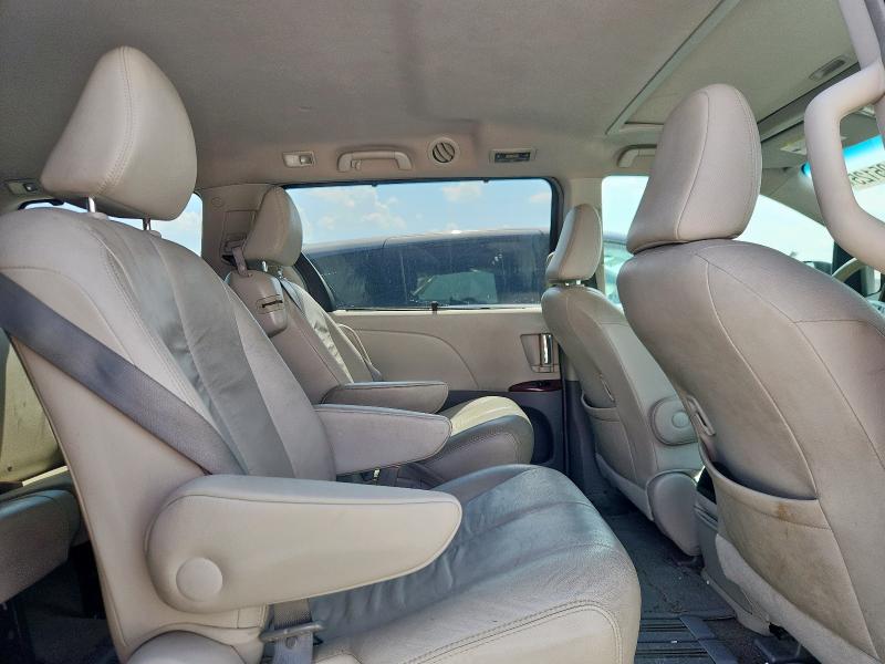Photo 11 from auction – 2012 TOYOTA SIENNA XLE with VIN 5TDYK3DC9CS236103