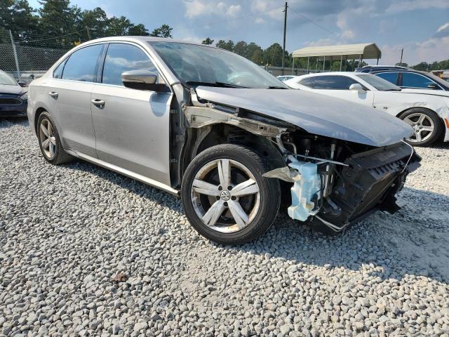 Photo 4 from auction – 2014 VOLKSWAGEN PASSAT SE with VIN 1VWBT7A34EC045365