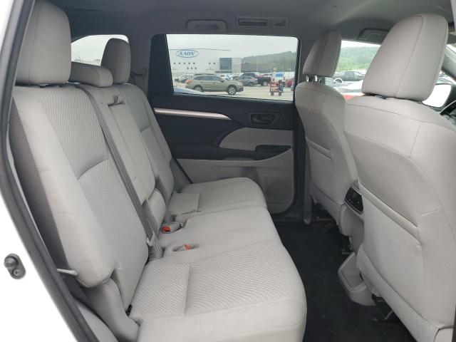 Photo 11 from auction – 2018 TOYOTA HIGHLANDER with VIN 5TDZARFH6JS033024