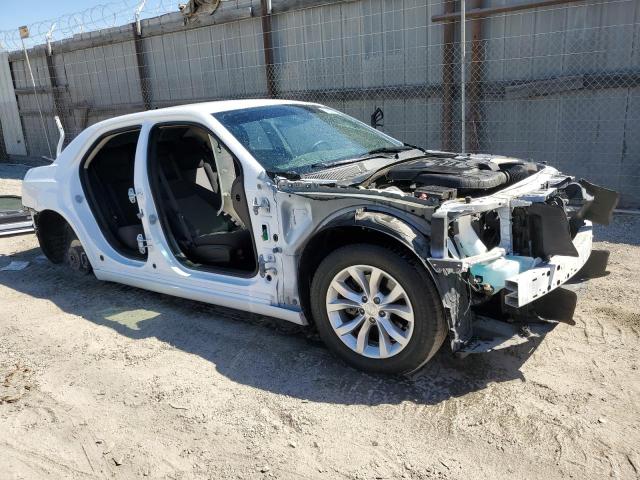 Photo 4 from auction – 2020 CHRYSLER 300 TOURING with VIN 2C3CCAAG2LH239205