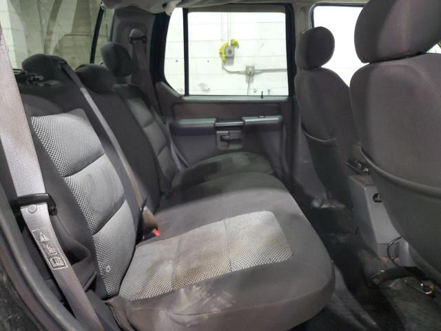 Photo 10 from auction – 2004 FORD EXPLORER S with VIN 1FMZU77K84UA66608