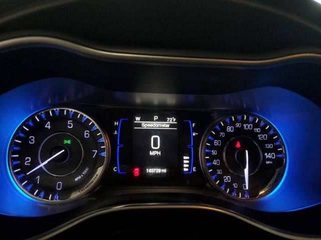 Photo 9 from auction – 2015 CHRYSLER 200 LIMITE with VIN 1C3CCCAB1FN692923