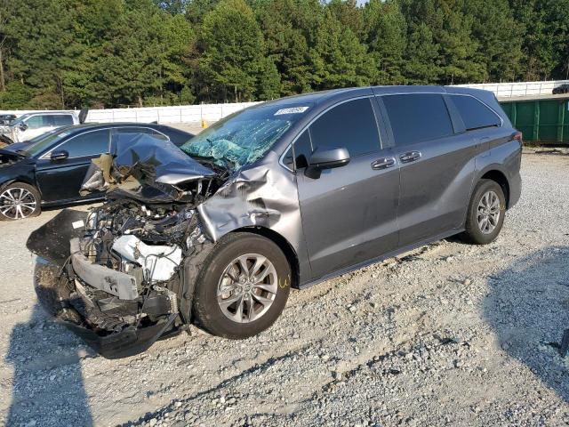 TOYOTA SIENNA LE 2023 with VIN 5TDKRKEC8PS166500 - Photo from auction
