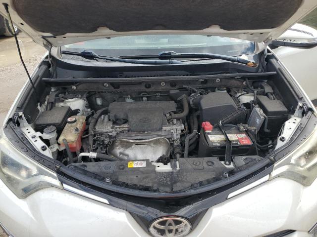 Photo 12 from auction – 2017 TOYOTA RAV4 LIMIT with VIN JTMYFREV3HJ715872
