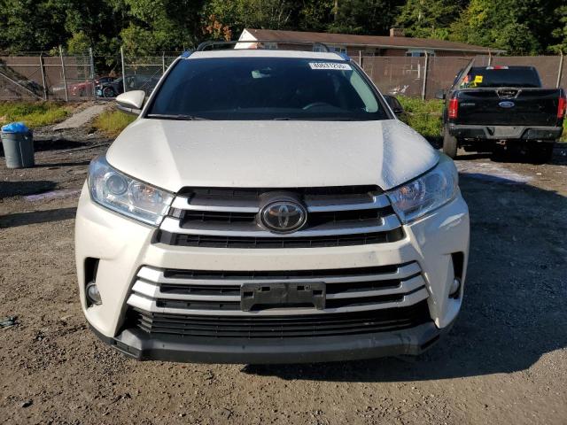 Photo 5 from auction – 2018 TOYOTA HIGHLANDER with VIN 5TDJZRFH8JS814388