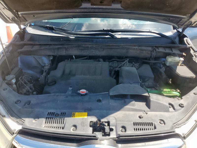 Photo 12 from auction – 2015 TOYOTA HIGHLANDER with VIN 5TDYKRFH8FS118673