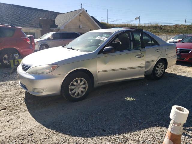 TOYOTA CAMRY LE 2005 with VIN 4T1BE32K95U584680 - Photo from auction