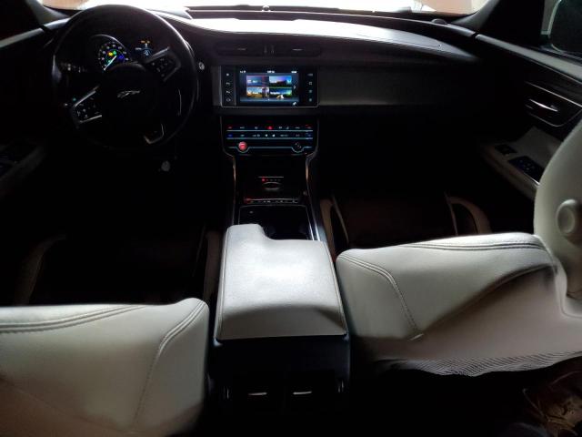 Photo 8 from auction – 2016 JAGUAR XF S with VIN SAJBG4BVXGCY05583