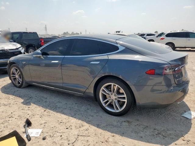 Photo 2 from auction – 2013 TESLA MODEL S with VIN 5YJSA1CN0DFP27682