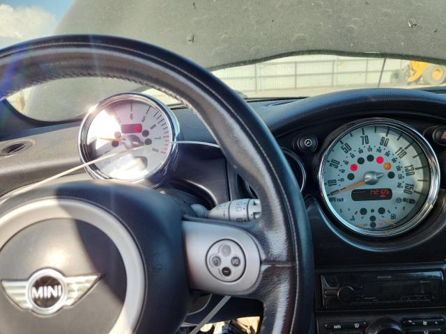 Photo 9 from auction – 2006 MINI COOPER S with VIN WMWRE33556TL16208