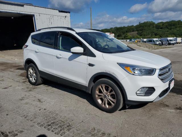 Photo 4 from auction – 2018 FORD ESCAPE SE with VIN 1FMCU9GD6JUC29058