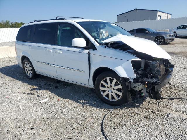 Photo 4 from auction – 2016 CHRYSLER TOWN & COU with VIN 2C4RC1BG2GR290269