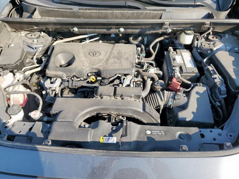 Photo 11 from auction – 2019 TOYOTA RAV4 LE with VIN JTMH1RFV0KD014399