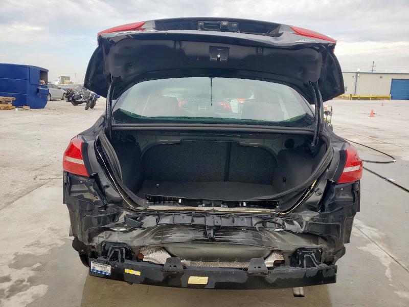 Photo 6 from auction – 2018 FORD FOCUS SE with VIN 1FADP3FE2JL292645
