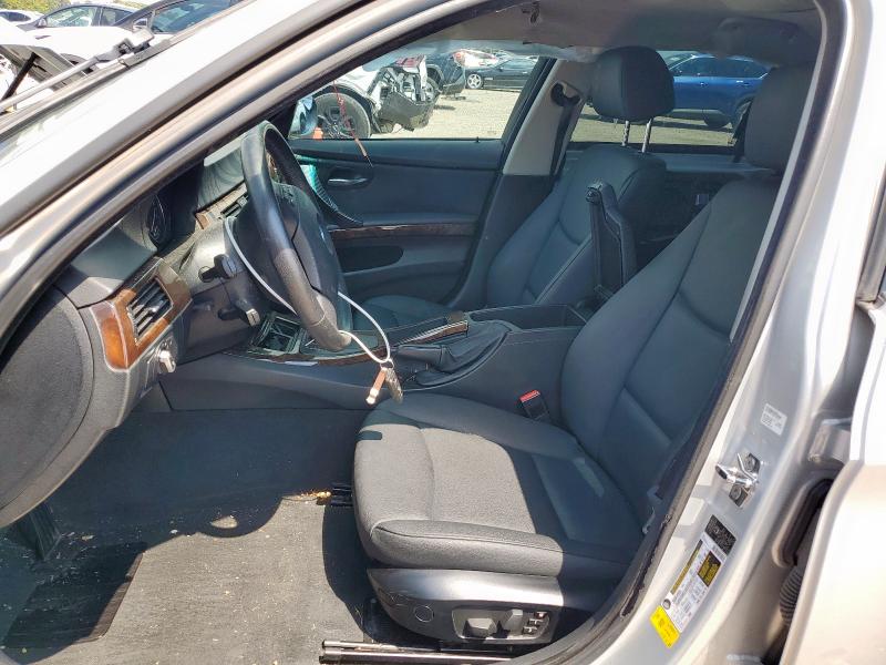 Photo 7 from auction – 2009 BMW 328 I with VIN WBAPH77589NM30499