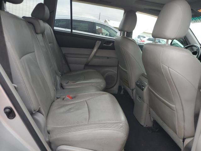 Photo 11 from auction – 2011 TOYOTA HIGHLANDER with VIN 5TDBK3EH1BS077429