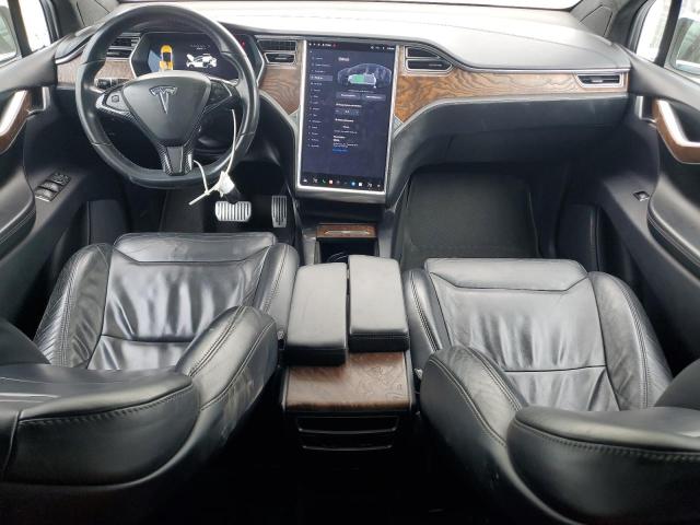 Photo 8 from auction – 2017 TESLA MODEL X with VIN 5YJXCBE28HF059287