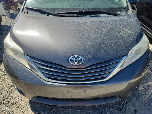 Photo 12 from auction – 2012 TOYOTA SIENNA XLE with VIN 5TDDK3DC9CS048583