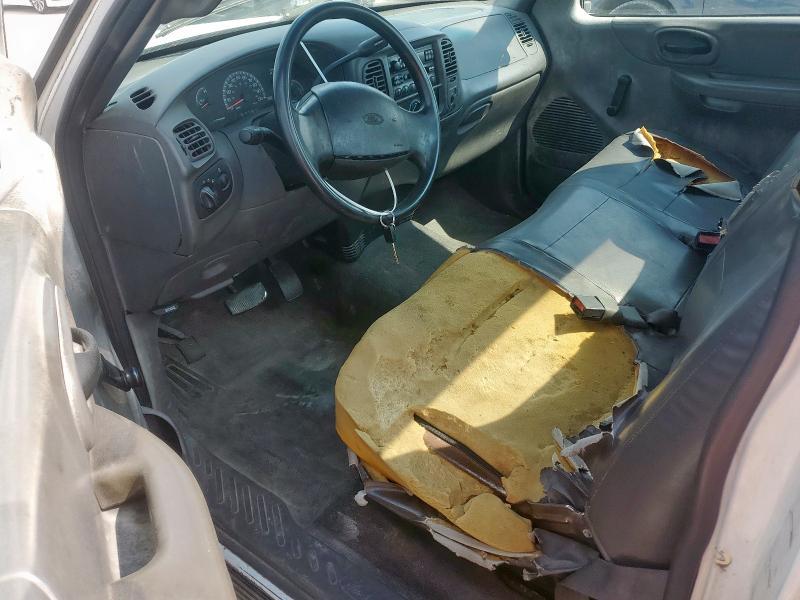 Photo 8 from auction – 2002 FORD F150 with VIN 3FTRF17282MA24159