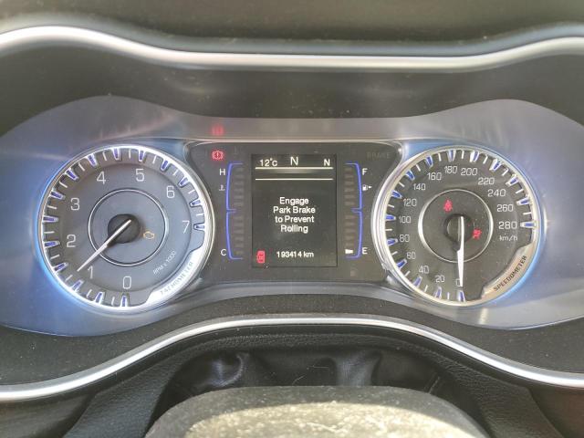Photo 9 from auction – 2015 CHRYSLER 200 LIMITE with VIN 1C3CCCAG3FN740725