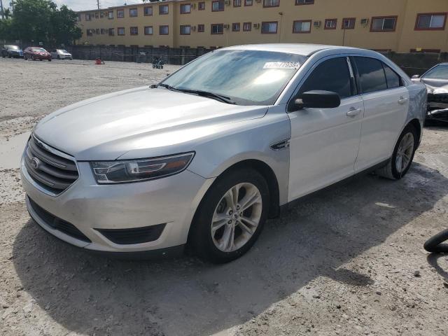 FORD TAURUS SE 2017 مع رقم تعريف المركبة 1FAHP2D8XHG116535 - صورة من المزاد