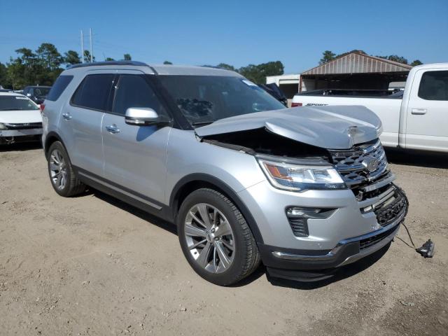 Photo 4 from auction – 2018 FORD EXPLORER L with VIN 1FM5K7F86JGA43607