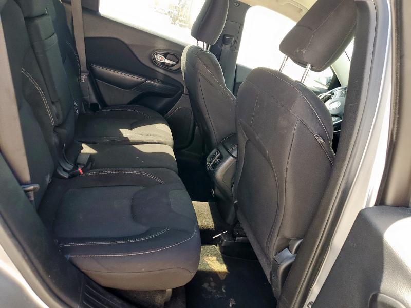 Photo 11 from auction – 2015 JEEP CHEROKEE L with VIN 1C4PJLCB3FW793343