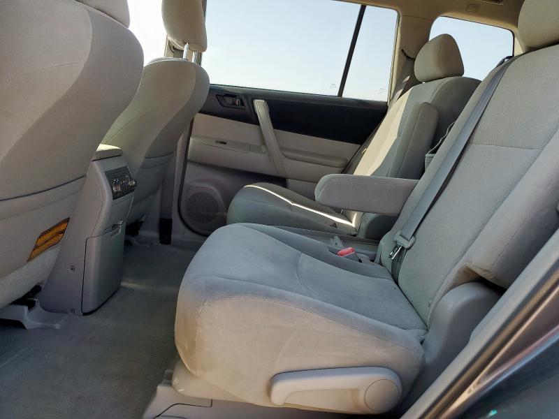 Photo 10 from auction – 2010 TOYOTA HIGHLANDER with VIN 5TDZK3EH2AS015504