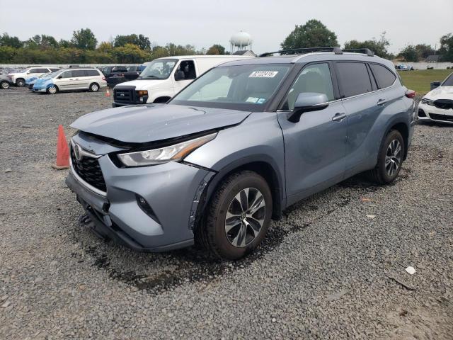 TOYOTA HIGHLANDER 2020 with VIN 5TDHZRBH6LS008024 - Photo from auction