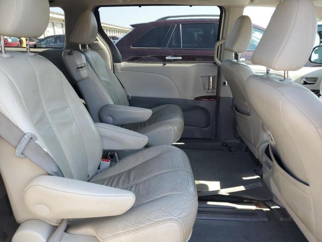Photo 11 from auction – 2014 TOYOTA SIENNA XLE with VIN 5TDYK3DC9ES438989