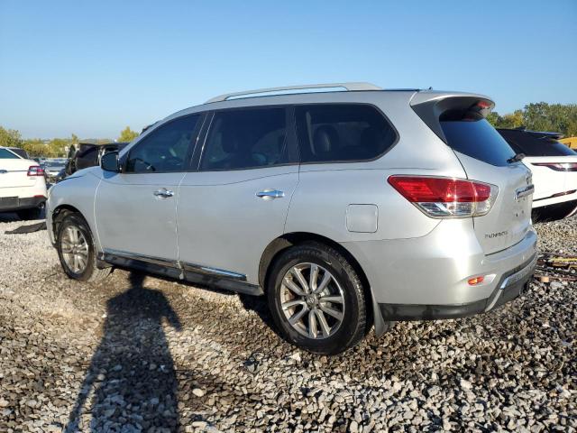 Photo 2 from auction – 2013 NISSAN PATHFINDER with VIN 5N1AR2MN1DC681930