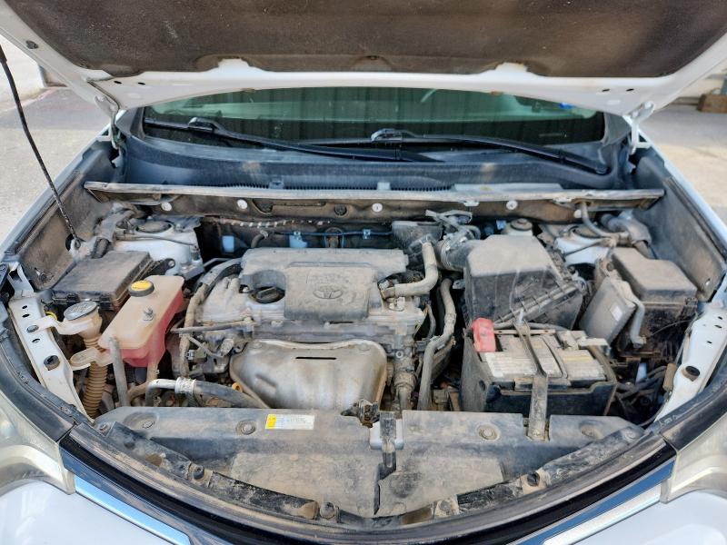 Photo 11 from auction – 2018 TOYOTA RAV4 LE with VIN 2T3ZFREV6JW416064