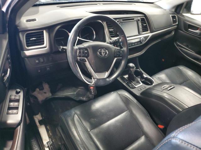 Photo 8 from auction – 2017 TOYOTA HIGHLANDER with VIN 5TDDZRFH4HS376346