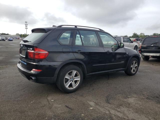 Photo 3 from auction – 2013 BMW X5 XDRIVE3 with VIN 5UXZV4C56D0B19489