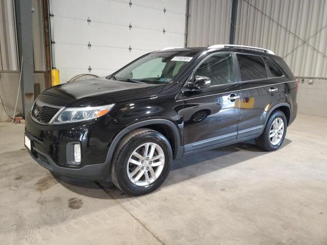 KIA SORENTO LX 2015 with VIN 5XYKT4A78FG578465 - Photo from auction