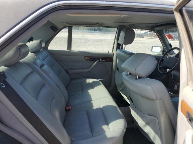 Photo 10 from auction – 1991 MERZ 560 SEL with VIN WDBCA39E3MA603436