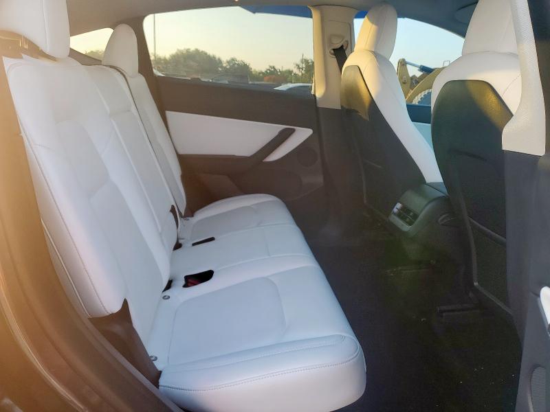 Photo 10 from auction – 2021 TESLA MODEL Y with VIN 5YJYGDEEXMF187104