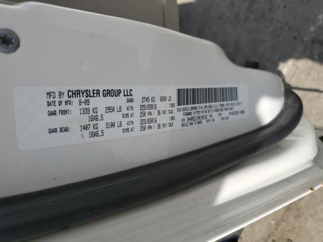 Photo 14 from auction – 2010 CHRYSLER TOWN & COU with VIN 2A4RR5D15AR109102