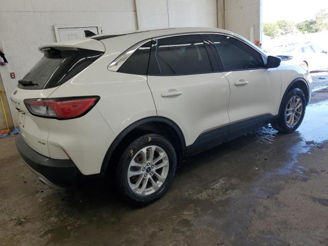 Photo 3 from auction – 2022 FORD ESCAPE SE with VIN 1FMCU9G65NUB80913