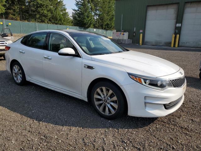 Photo 4 from auction – 2016 KIA OPTIMA EX with VIN 5XXGU4L37GG103795